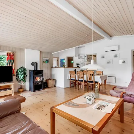 Nyaraló Salla - 1-2km From The Sea By Interhome Blåvand